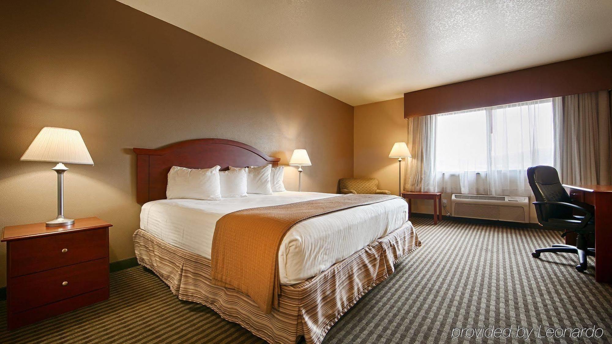 Western 3* Elko
